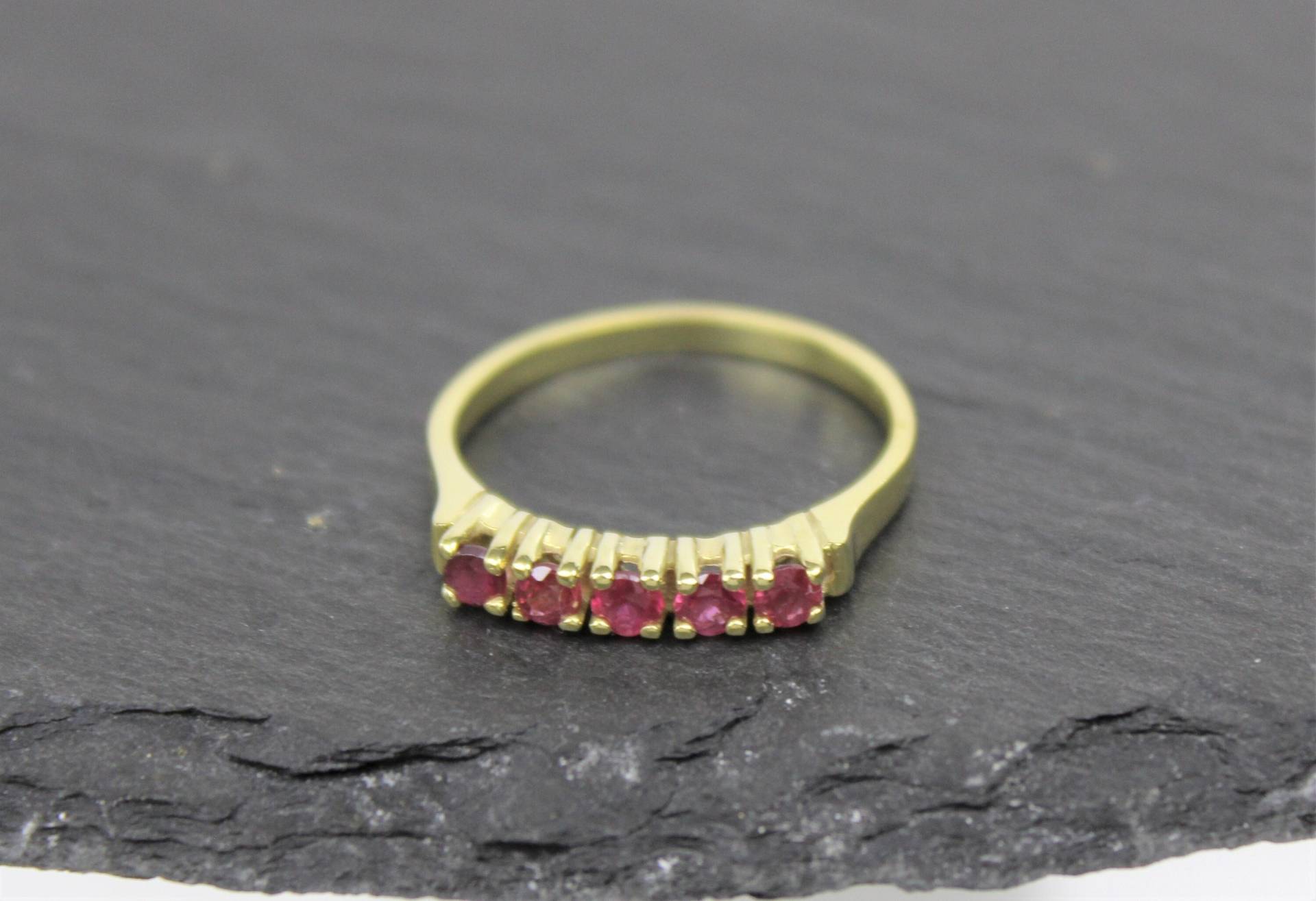 Goldring, 585Er Gelbgold, 5 Rubine, 0.3 Ct. | Gold Ring, 14K Yellow Gold, Rubies, Ct von RiedAntik