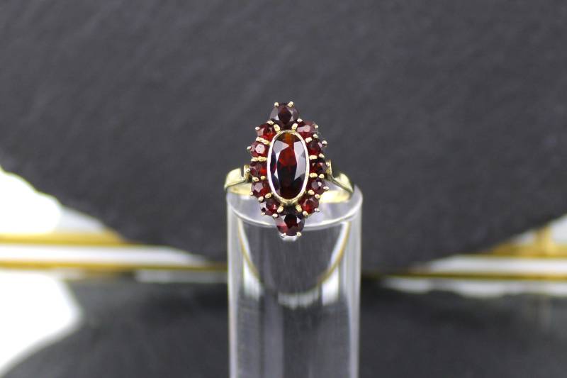 Granatring, Goldring, 333Er Gelbgold | 8 Karat, 1950Er Jahre | Garnet Gold Ring, 8K Gold, 1950S von RiedAntik