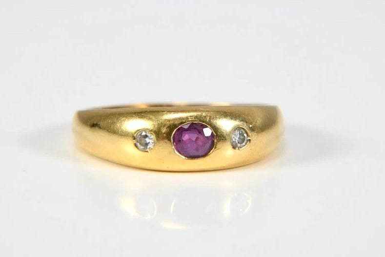 Rubin-Diamant Goldring, 750Er Gelbgold, 18 Karat | Ruby & Diamond Gold Ring, 18K Gold von RiedAntik