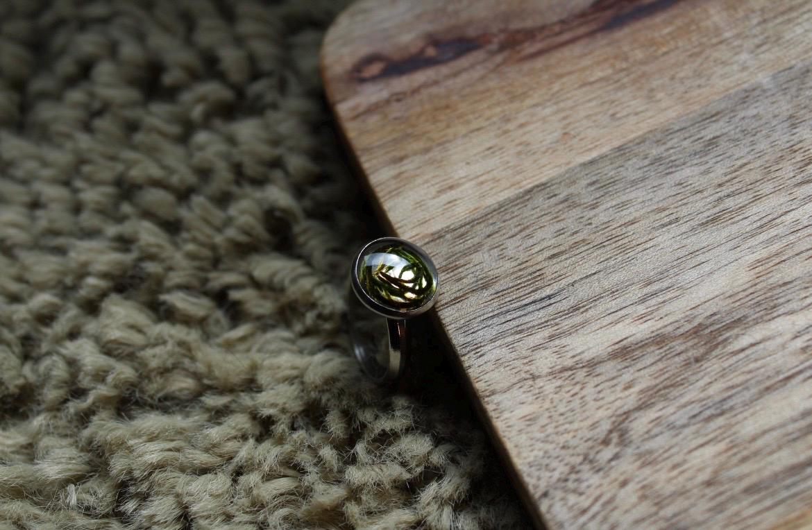 Ring Mit Moos Edelstahl Einzelstück Resin Gepresste Bumen - Grünes Echtes Geschenk Freundin, Muttertag, Brautstrauß, Größenverstellbar von RiemadeStore