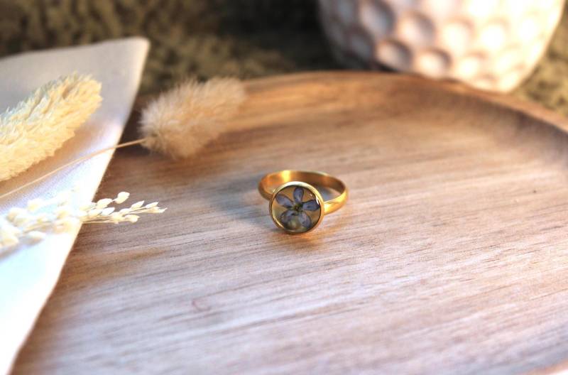 Ring Mit Vergissmeinnicht Edelstahl Einzelstück Resin Gepresste Bumen - Blau Geschenk Freundin, Muttertag, Brautstrauß, Größenverstellbar von RiemadeStore