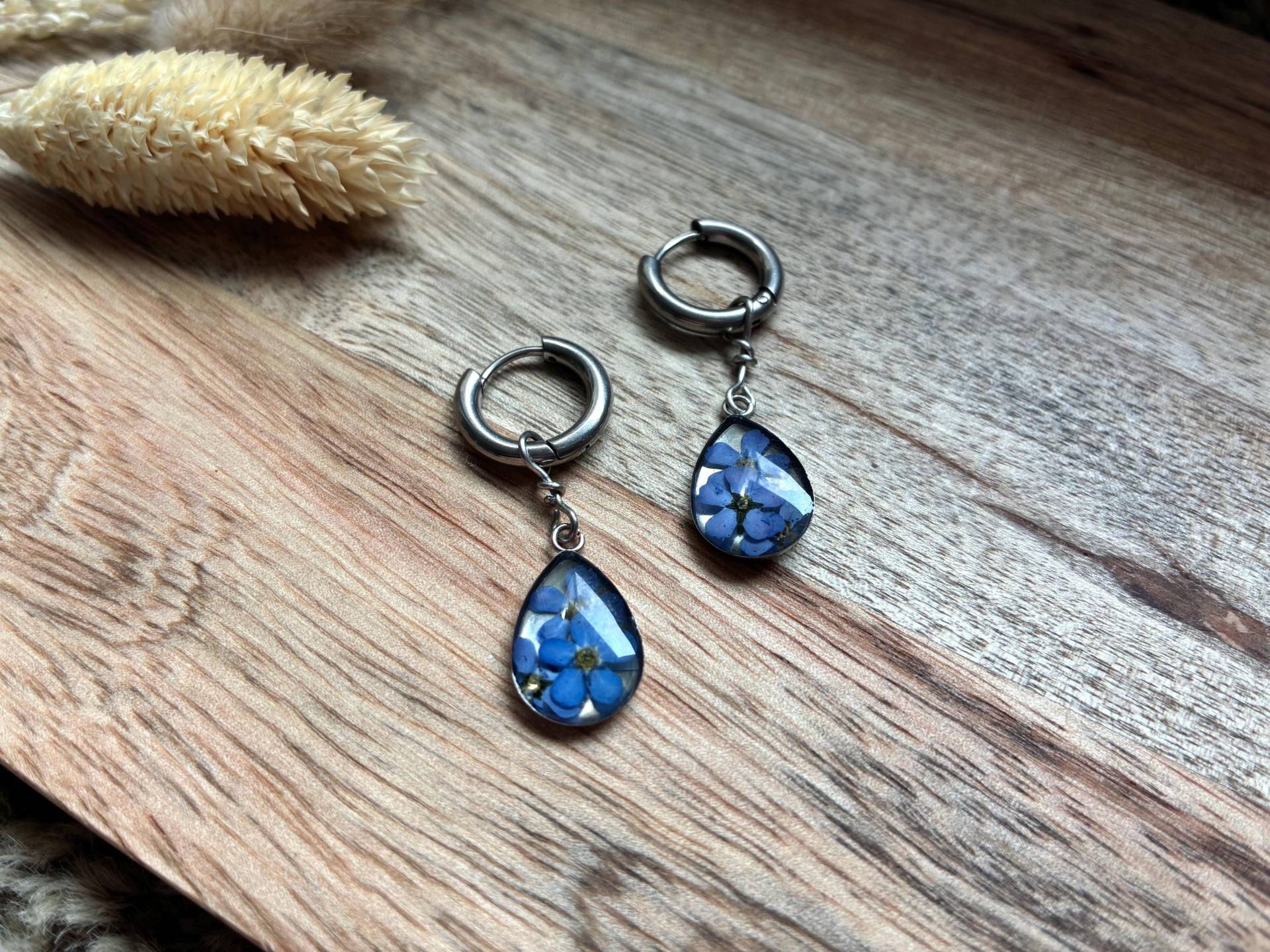 Vergissmeinnicht-Ohrringe in Epoxidharz - Geschenk Für Freundin Schwester Trauzeugin- Hochzeitsschmuck Edelstahl Wasserfest, Blumen Gepresst von RiemadeStore