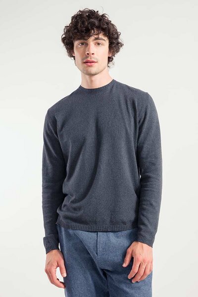 Rifò - Circular Fashion Made in Italy Edorado Pullover aus recycelter Denim von Rifò - Circular Fashion Made in Italy