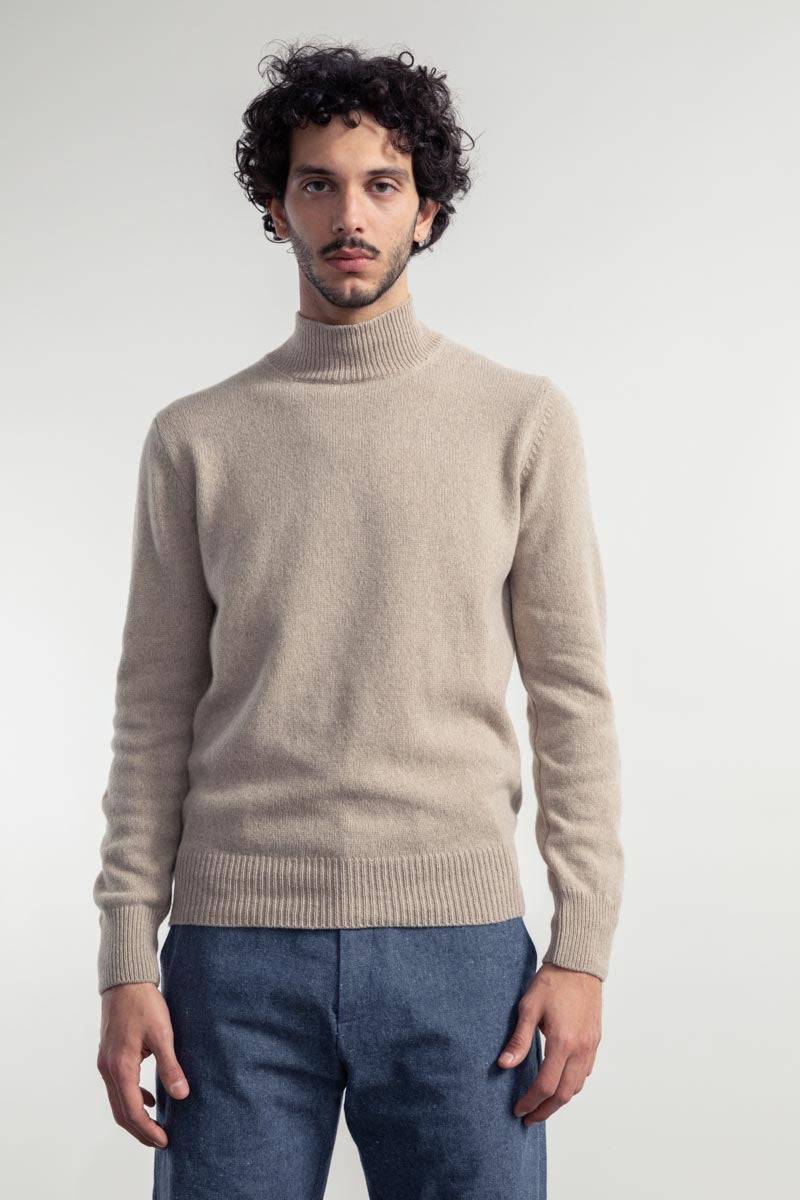 Kaschmir Stehkragenpullover Modell: Clemente von Rifo