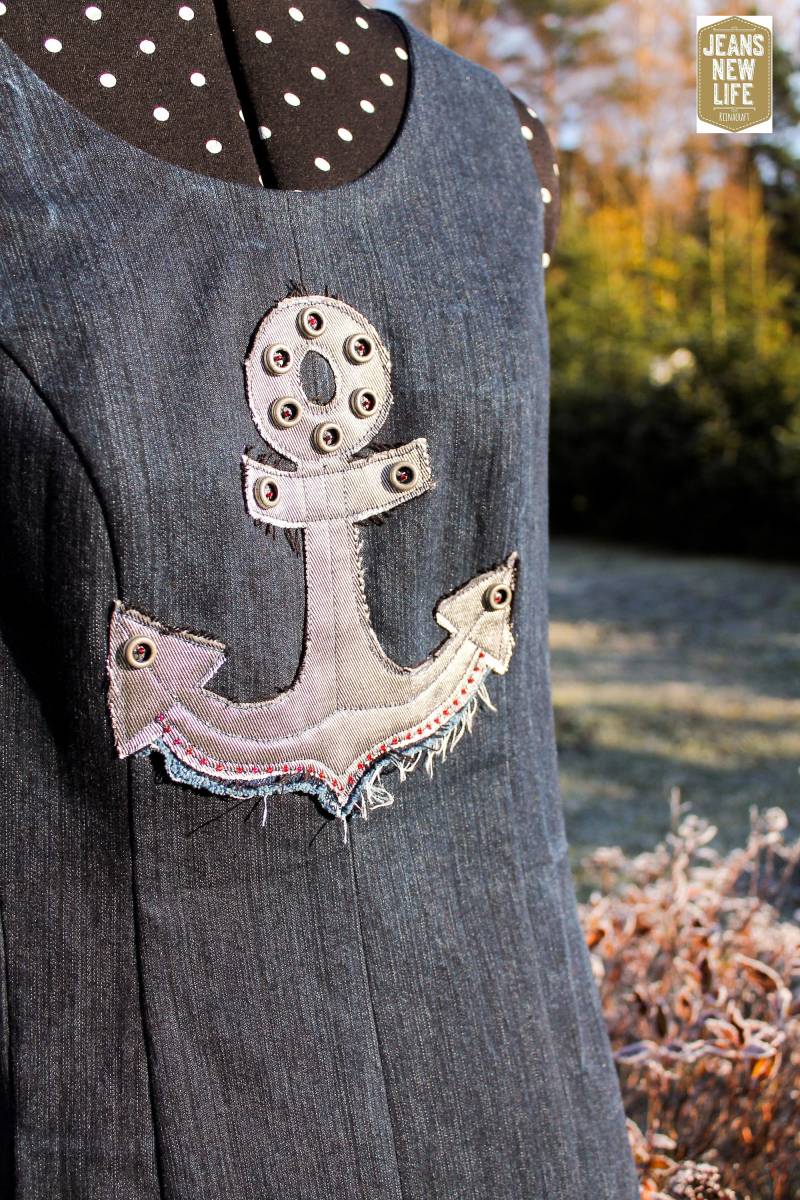Upcycled Denim Kurzes Kleid Aus Gebrauchten Jeans, Reuse, Recycle, Nachhaltig, Patchwork, Navy, Sea Style, Anchor Motiv Upcycled Denim Kurzes Kleid Aus Gebrauchten Jeans, Reuse, Recycle, Nachhaltig, Patchwork, Navy, Sea Style, Anchor Motiv von RiinaCraft