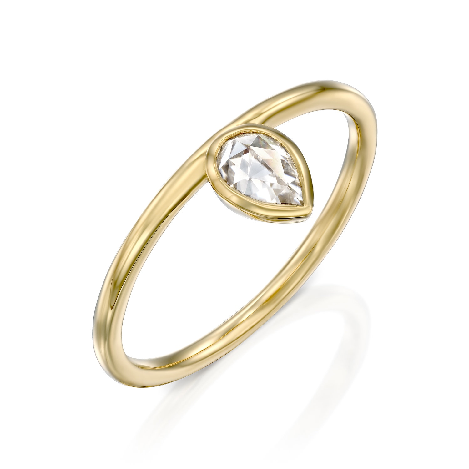 Rose Cut Moissanite Ring, Boho Birne Verlobungsring, Einzigartiger Diamant Alternative Ehering, Lünette Brautring, Versprechen Ring von RimonFineJewelry