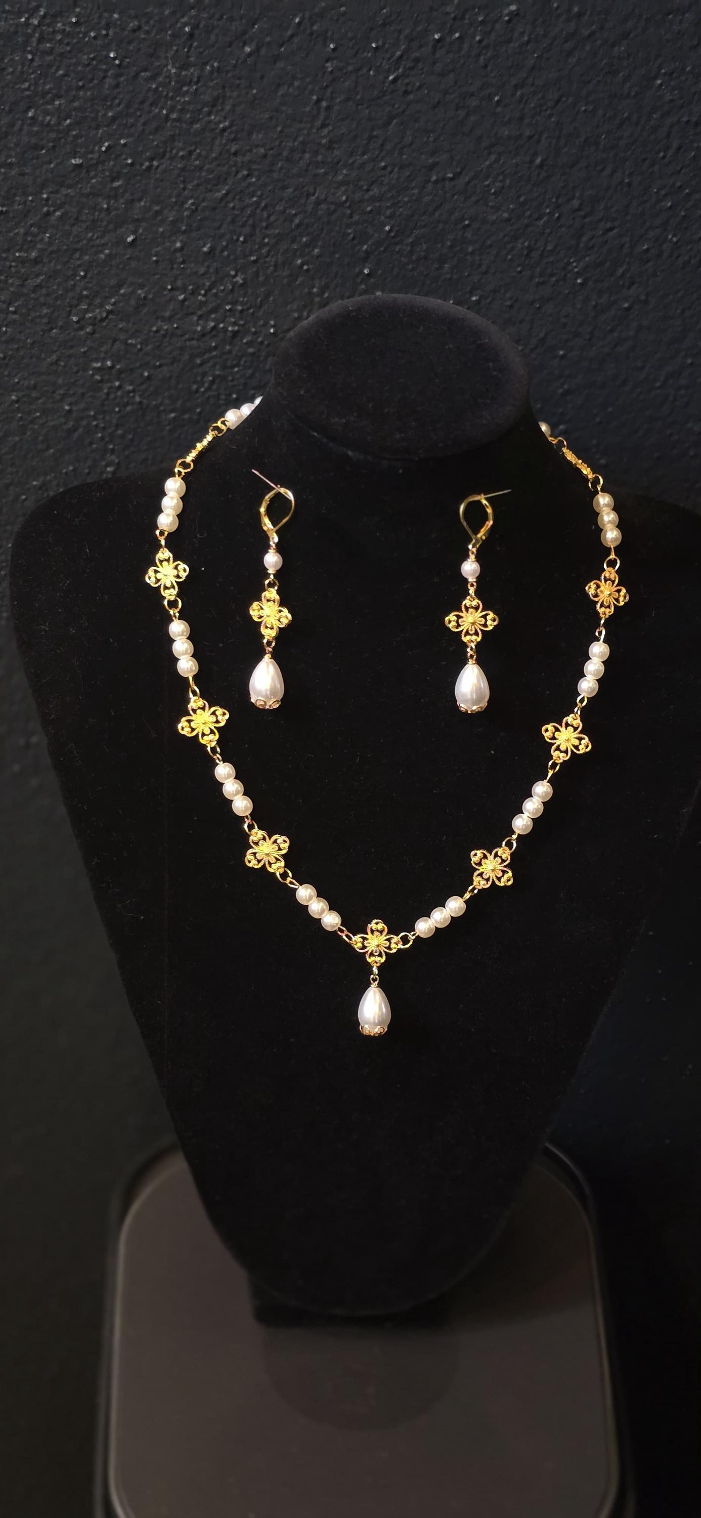 Collier, Halskette, Perlenkette, Kette Mit Ohrringen Für Renaissance, Mittelalter Collier, Halskette, Perlenkette, Kette Mit Ohrringen Für Renaissance, Mittelalter von RinascimentoCollana