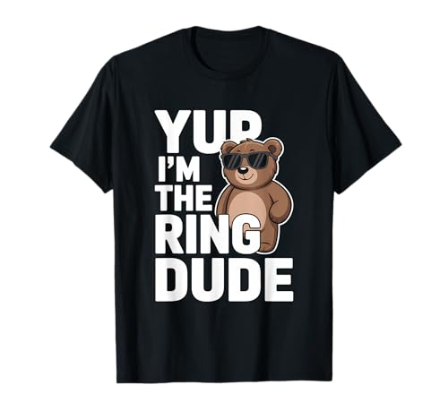 Yup I'm The Ring Dude Bär Ringträger Hochzeit Kleine Jungen T-Shirt Yup I'm The Ring Dude Bär Ringträger Hochzeit Kleine Jungen T-Shirt von Ring Bearer Gifts Funny Wedding Costume Outfit Tee