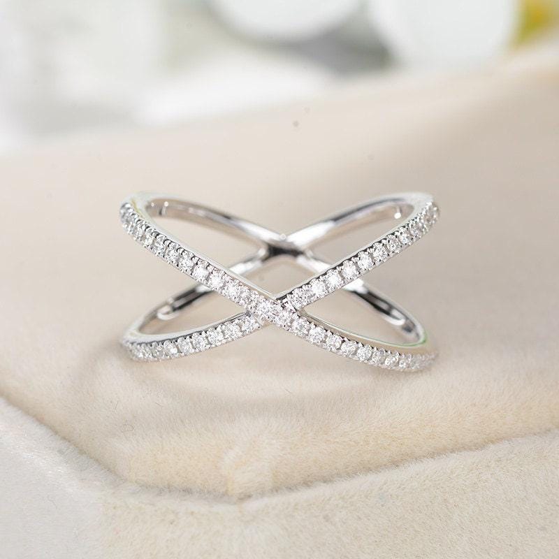 Alternative Diamant Ewigkeit Trauring Massiv 14 Karat Weißgold Einzigartige Kreuz Kriss Trending Reihe X Stapeln Versprechen Knuckle Passende von RingOnly