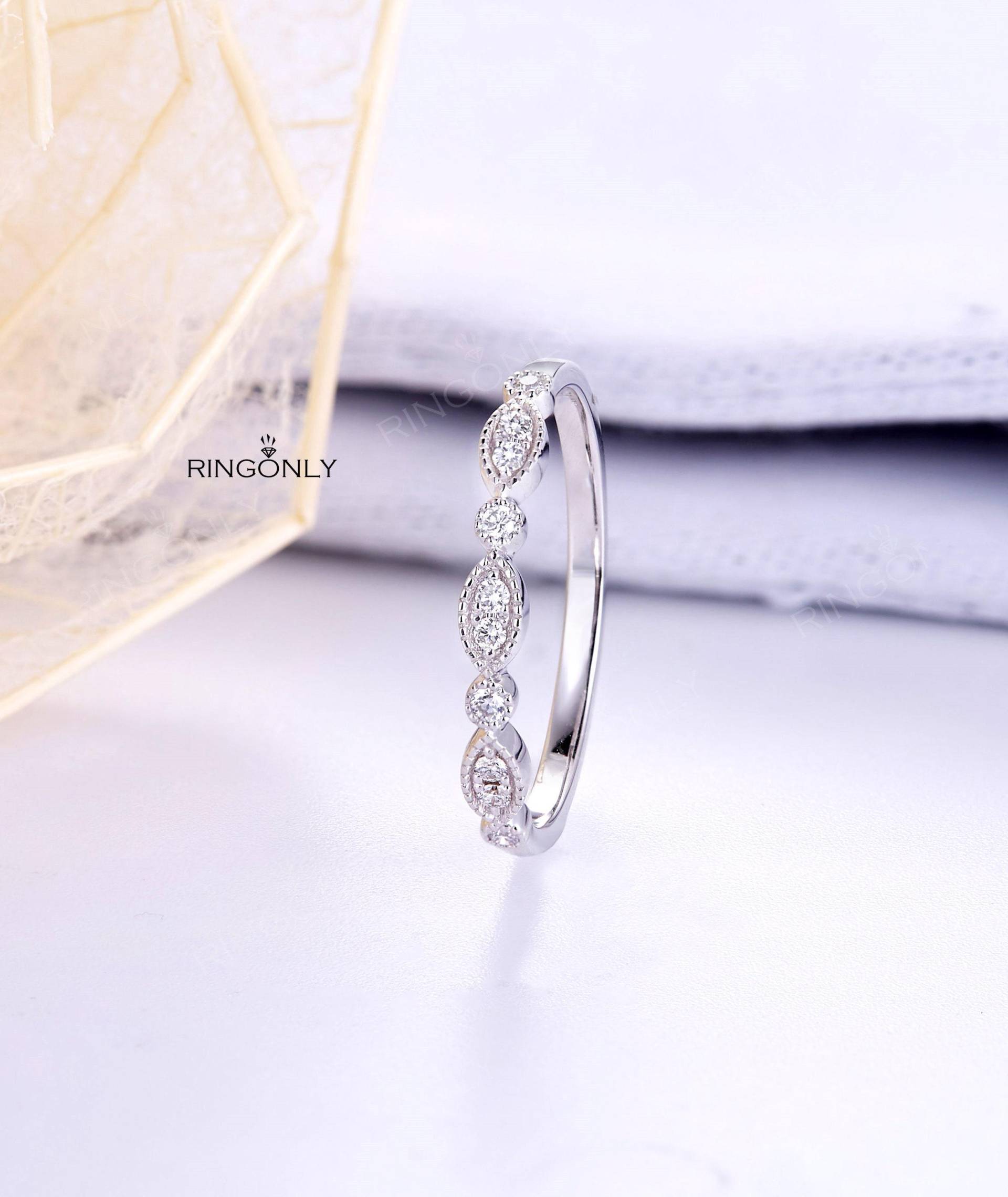 Art-Deco-Diamant Ehering Frauen Stapeln Passende Antik Weißgold Halbe Ewigkeit Zierliche Versprechen Jahrestag Geschenke Für Sie von RingOnly