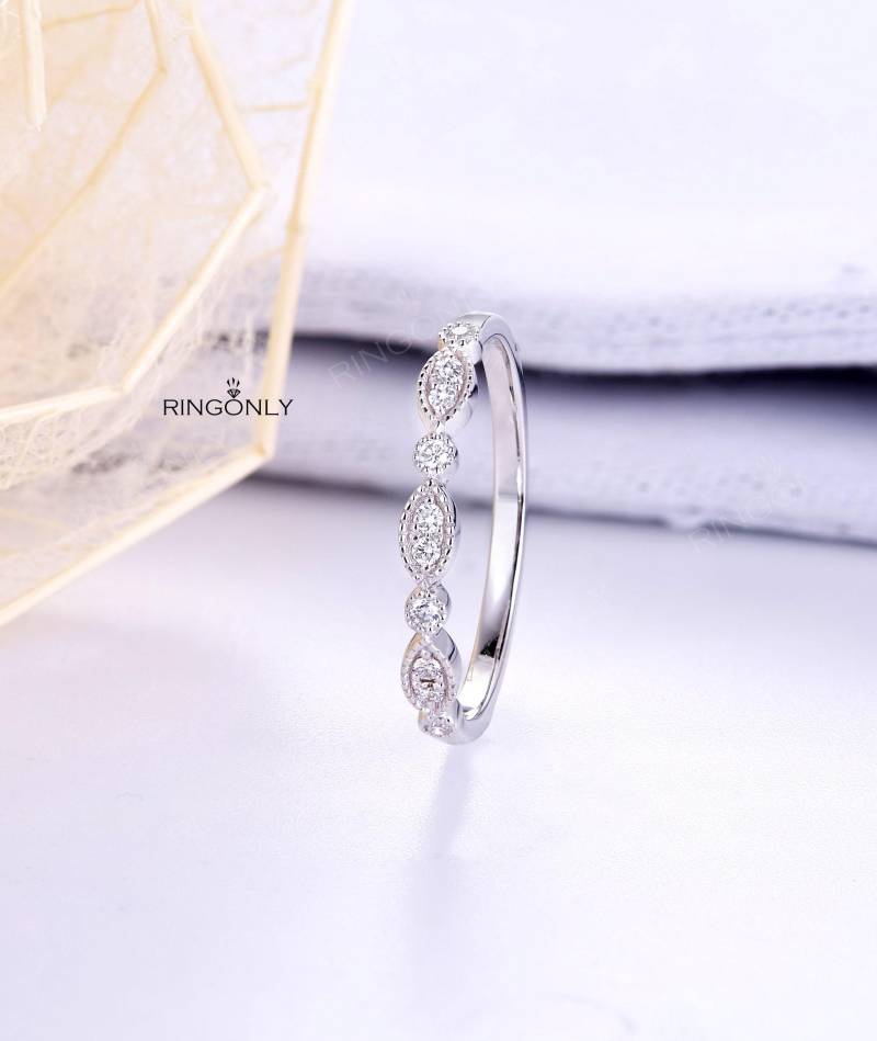 Art-Deco-Diamant Ehering Frauen Stapeln Passende Antik Weißgold Halbe Ewigkeit Zierliche Versprechen Jahrestag Geschenke Für Sie von RingOnly