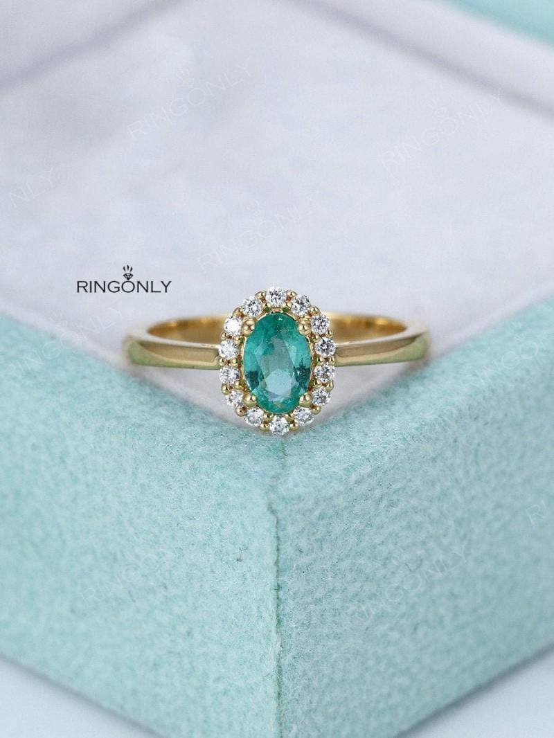 Art-Deco-Labor Smaragd Verlobungsring Vintage Halo Diamant Moissanite Ring Antike Oval Geschnitten Brautring Zarte Versprechen Jubiläum von RingOnly