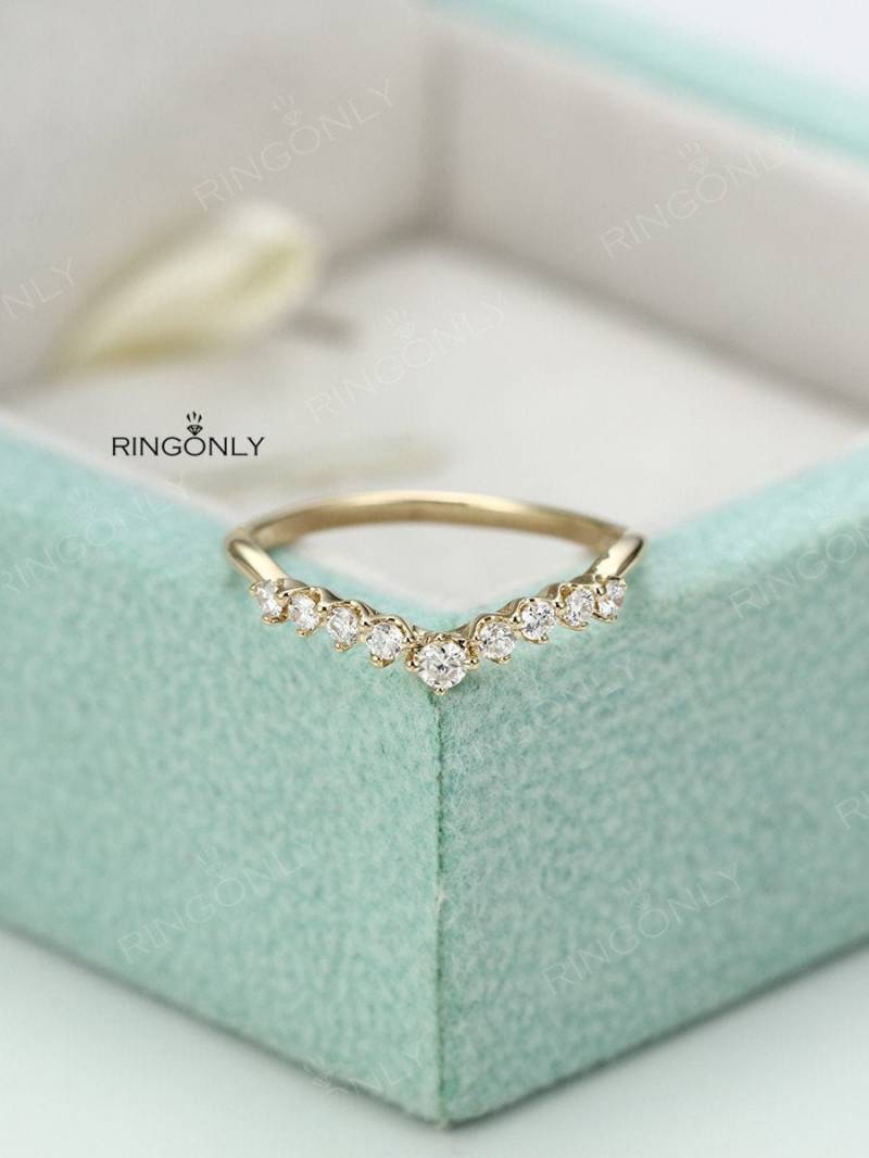 Diamant Ehering Gebogener Trauring Frauen Einzigartige Chevron Stacking Schlichte Passende Brautschmuck Schmuck Versprechen Jahrestag von RingOnly