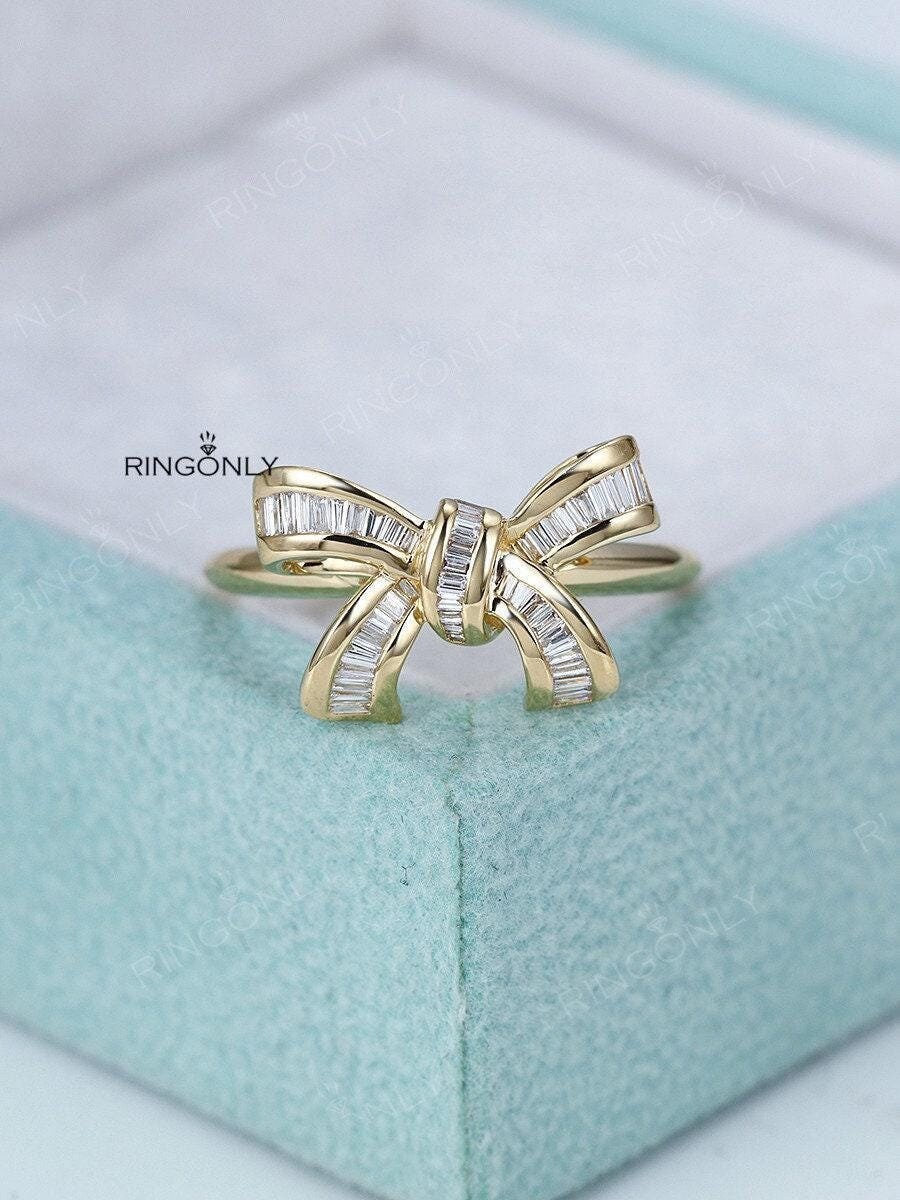 Einzigartiger Diamant Verlobungsring - 14K Gold Bow Ring | Zarte Vintage Art Deco Baguette Versprechen Frauen Geschenk Für Sie von RingOnly