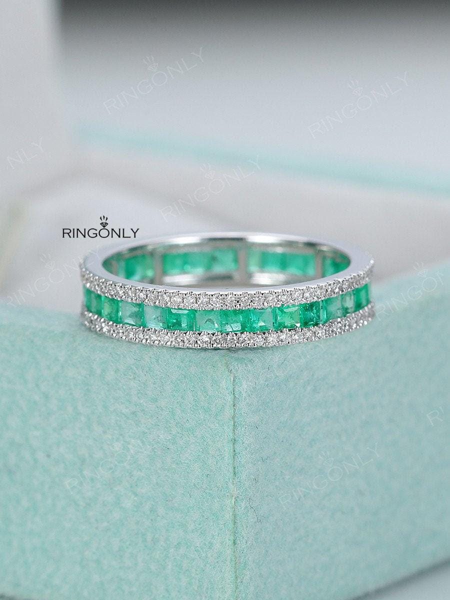 Princess Cut Lab Smaragd Trauring Damen Weißgold Moissanit Schmuck Eternity Ring Jubiläum Matching Stacking Zarte Dainty von RingOnly