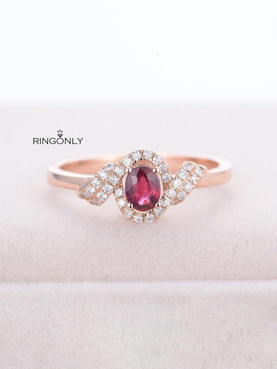 Rubin Verlobungsring Art-Deco-Weinlese-Blumen-Frauen Hochzeit 14K Rose Gold Halo-Schmuckset Halbe Ewigkeit Diamanten Zarte Cluster Jahrestag Schmuck von RingOnly