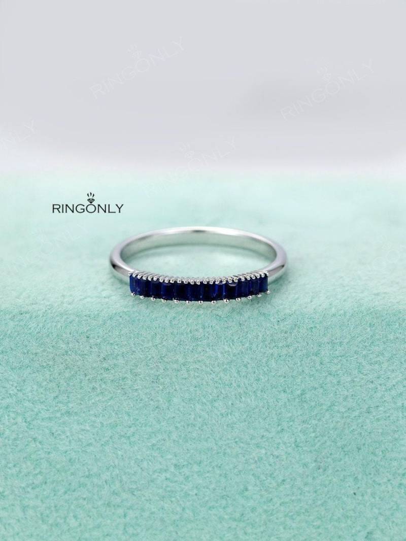 Saphirring Einzigartiger Trauring Frauen Baguette Passende Stapeln Brautschmuck Jahrestag Geburtstag Versprechen Zierlich von RingOnly