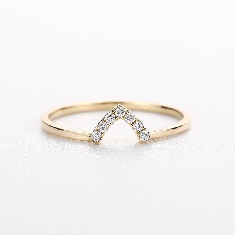 Stapelring Gebogener Diamantring Für Frauen Zarte Dünne Zierliche Stapelbar Versprechen Jahrestag Personalisierte Custom von RingOnly