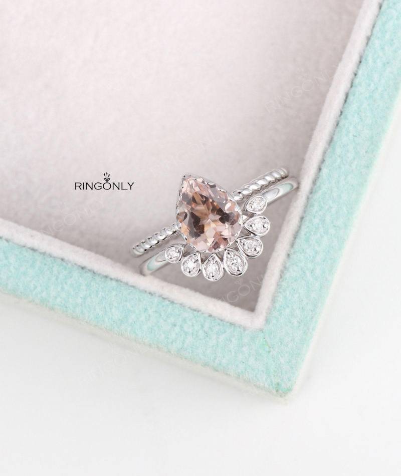 Verlobungsring Set Weißgold Tropfen Solitär Morganit Curved Diamond Ehering Damen Brautschmuck Jahrestag Geschenk Twisted von RingOnly