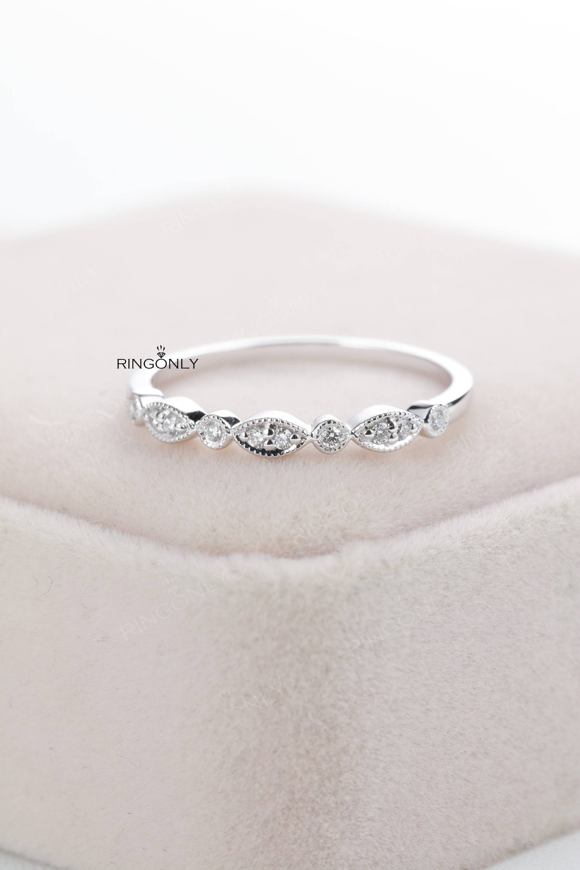 Weißgold Ehering Frauen Vintage Stapeln Art Deco Halbe Ewigkeit Diamant Antik Milgrain Einzigartige Braut Set Versprechen Jahrestag Geschenk von RingOnly