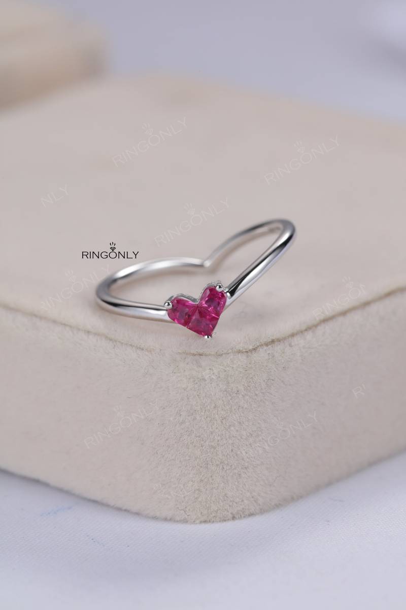 Weißgold Verlobungsring Art Deco Zarter Vintage Herz Chevron Ring Einzigartiger Stapelring Brautring Versprechen Jahrestag von RingOnly