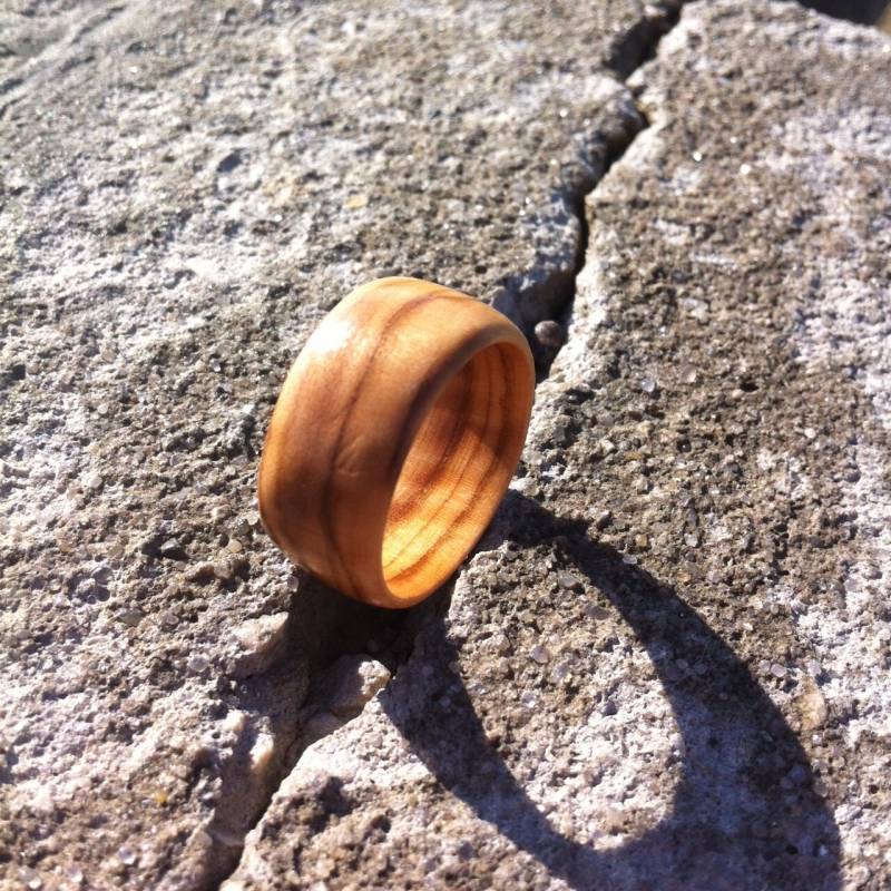 Bandring Aus Olivenholz | Ring Nach Maß Handgefertigter Für Männer Bandring Aus Olivenholz | Ring Nach Maß Handgefertigter Für Männer von RingingWood