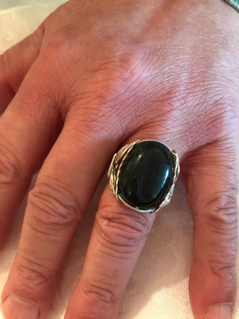 Handgefertigter Schmuck Handgefertigter Schmuck von RingsNthingsStore
