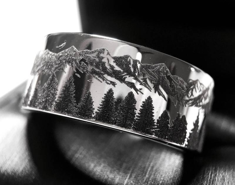 Tannenwald Ring | Naturinspirierter Wolfram Ehering Herren - Und Damenring Mit Gravur Seine Ihre Im Freien Geschenk von RingsParadise