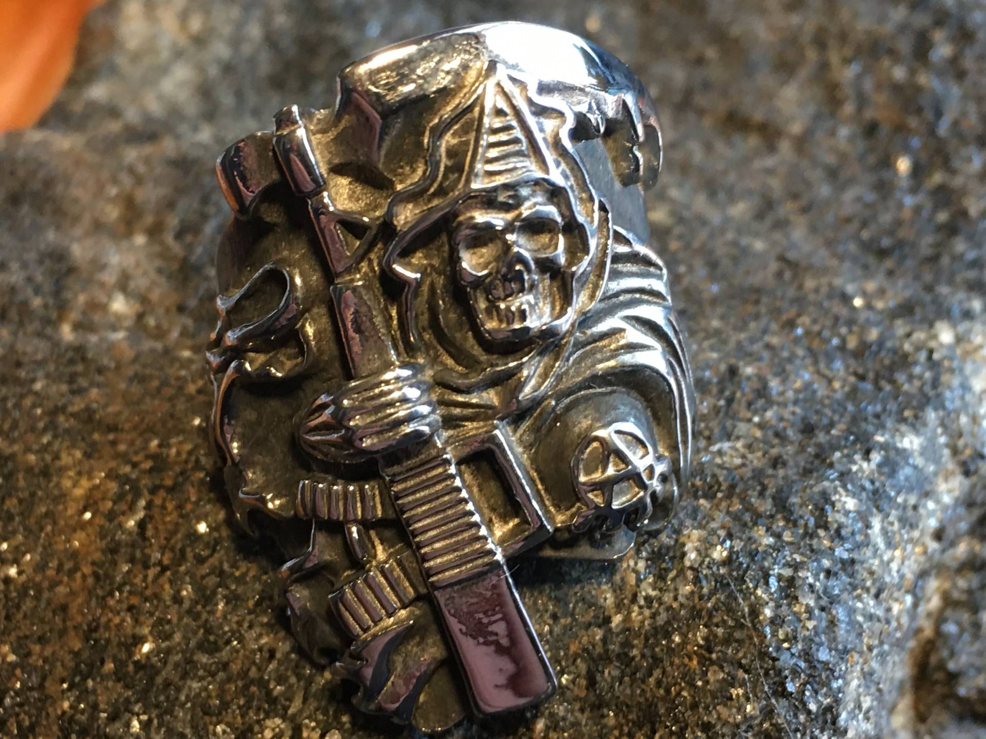 Grim Reaper | Anarchy Mit Maschinengewehr # G-2 Brs Grim Reaper | Anarchy Mit Maschinengewehr # G-2 Brs von RingsRocksNRelics