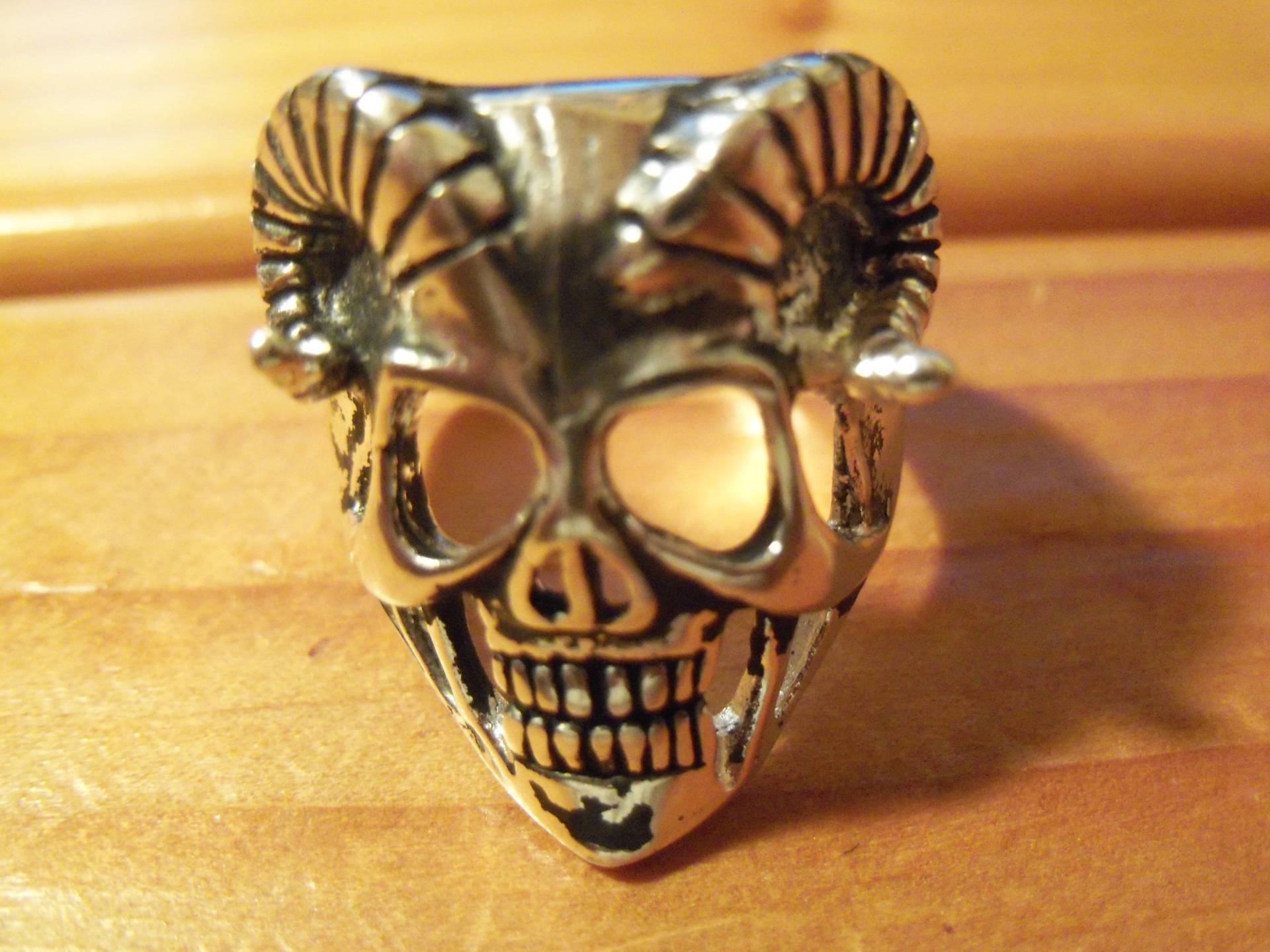 Ram Horn Totenkopf Ring # R-8 Ram Horn Totenkopf Ring # R-8 von RingsRocksNRelics