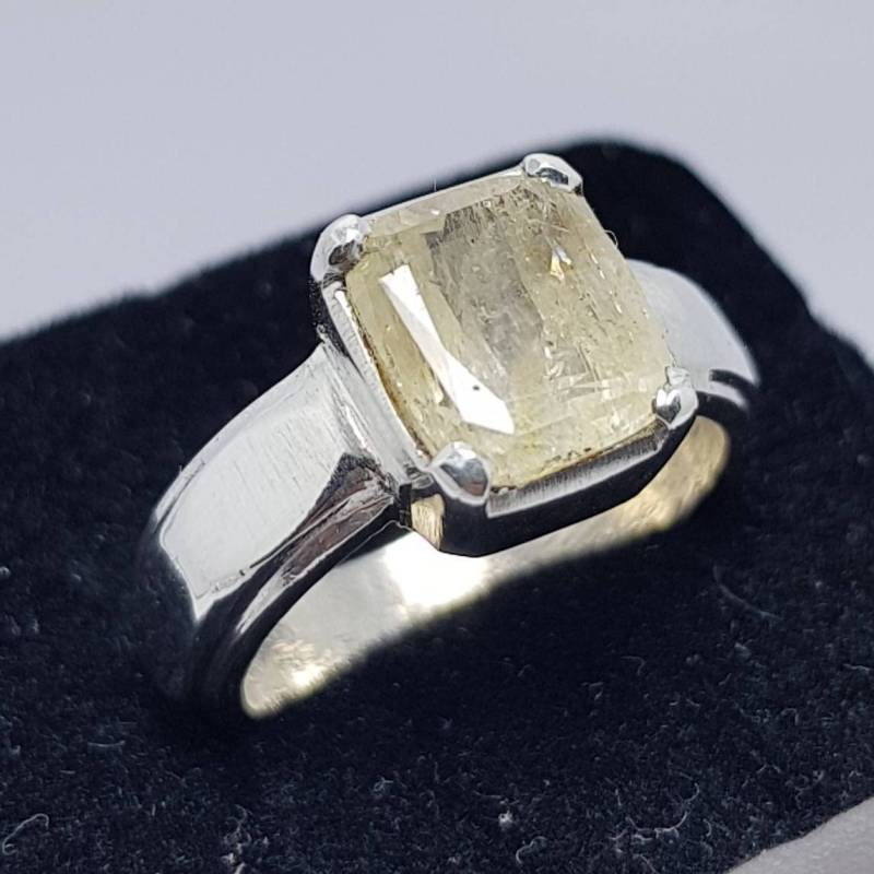 Gelber Saphir Ring Männer in Sterling Silber Basis, Zierliche Siegelring Für Halo Design Ceylon Erde Abgebauten Edelstein Gelber Saphir Ring Männer in Sterling Silber Basis, Zierliche Siegelring Für Halo Design Ceylon Erde Abgebauten Edelstein von RingsWear