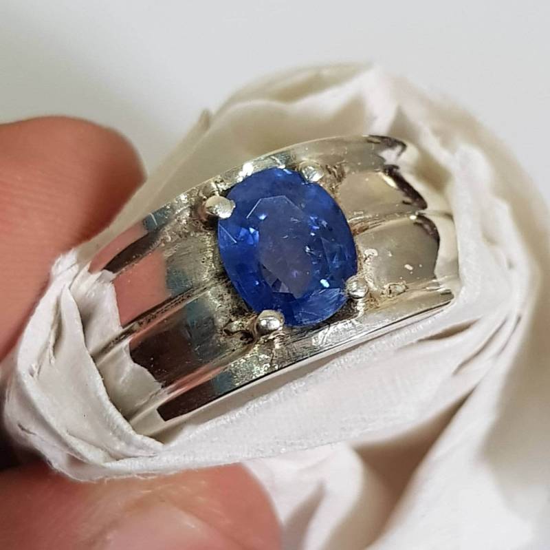Natürlicher Ceylon Blau Saphir Herren Ring Sri Lanka Ringe 2, 0 Karat Stein Bänder Neelam von RingsWear