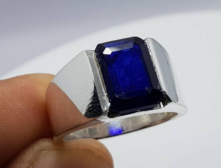 Natürlicher Dunkelblauer Saphir Quadratisch Schliff Natürlich Reich Blau Kashmir Farbe Handarbeit 925 Sterling Silber Ring Neelam Ringe Edelstein von RingsWear
