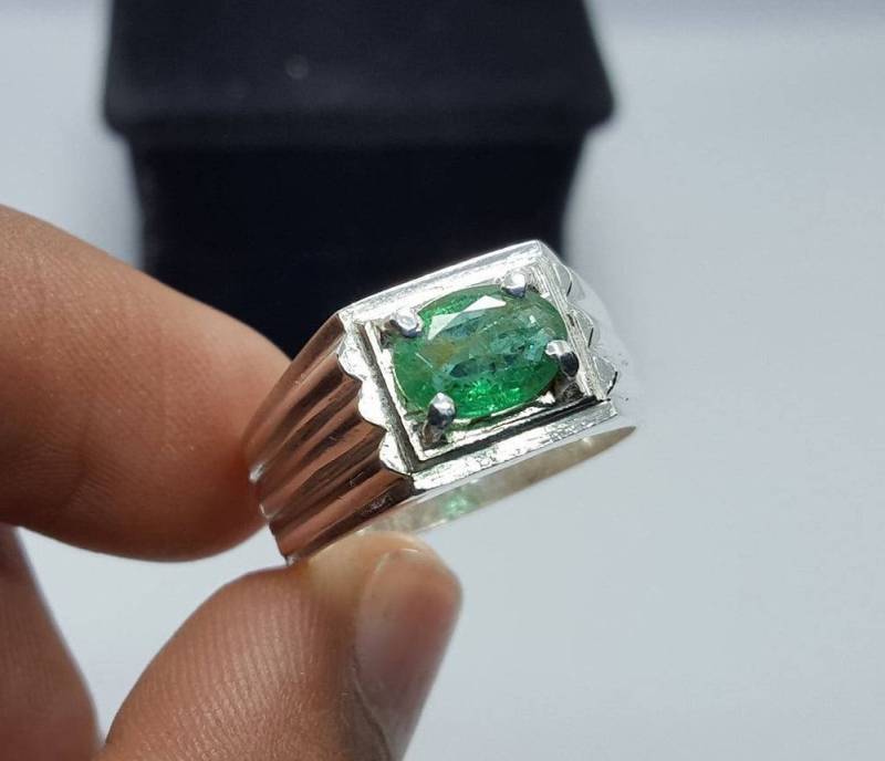 Natürlicher Smaragd Ring Dunkelgrün Herren Smaragdband Sattgrün 1, 5 Ct Plus Ringe von RingsWear