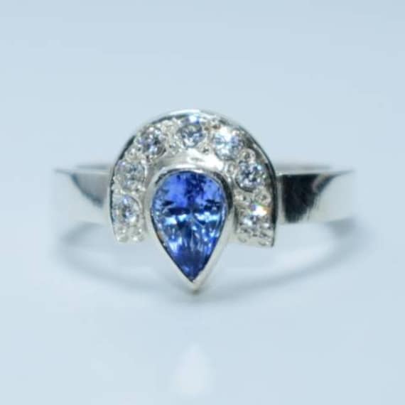 Ungewärmter Unbehandelter Royal Blue Pear Form Saphir Ring Für Frauen Eheringe If Certified Natural Ringe von RingsWear