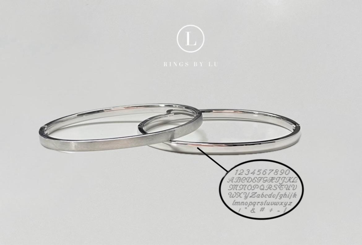 Edelstahl Armreif Mit Gravur | Unisex Minimalistisch Personalisiert in Silber Matt Oder Glänzend von RingsbyLuu