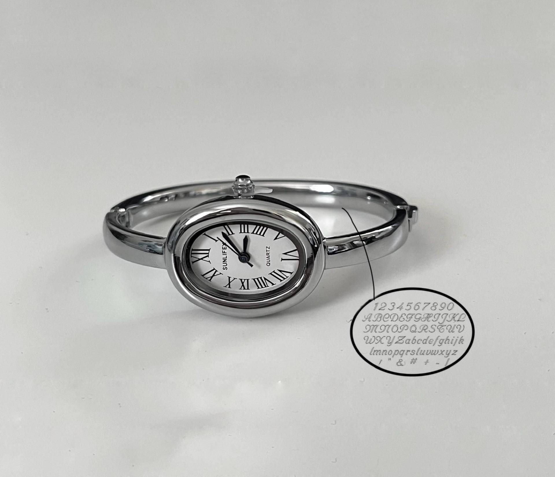 Gravierte Uhr Armreif Personalisiert Graviert Edelstahl Rostfrei von RingsbyLuu