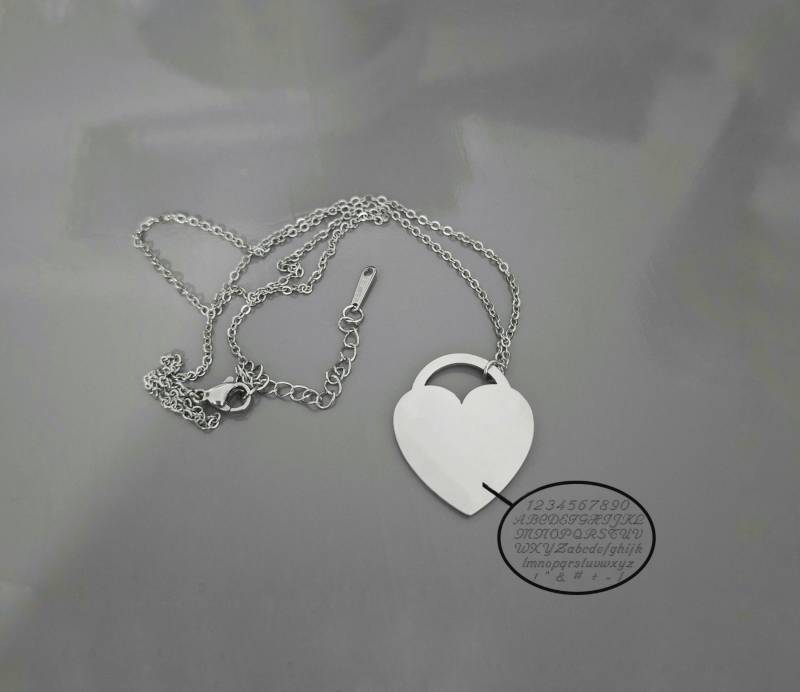 Kette Gravur Herz | Personalisierte Edelstahl Stainless Steel Engraving Initials Herzcharm Herzanhänger von RingsbyLuu