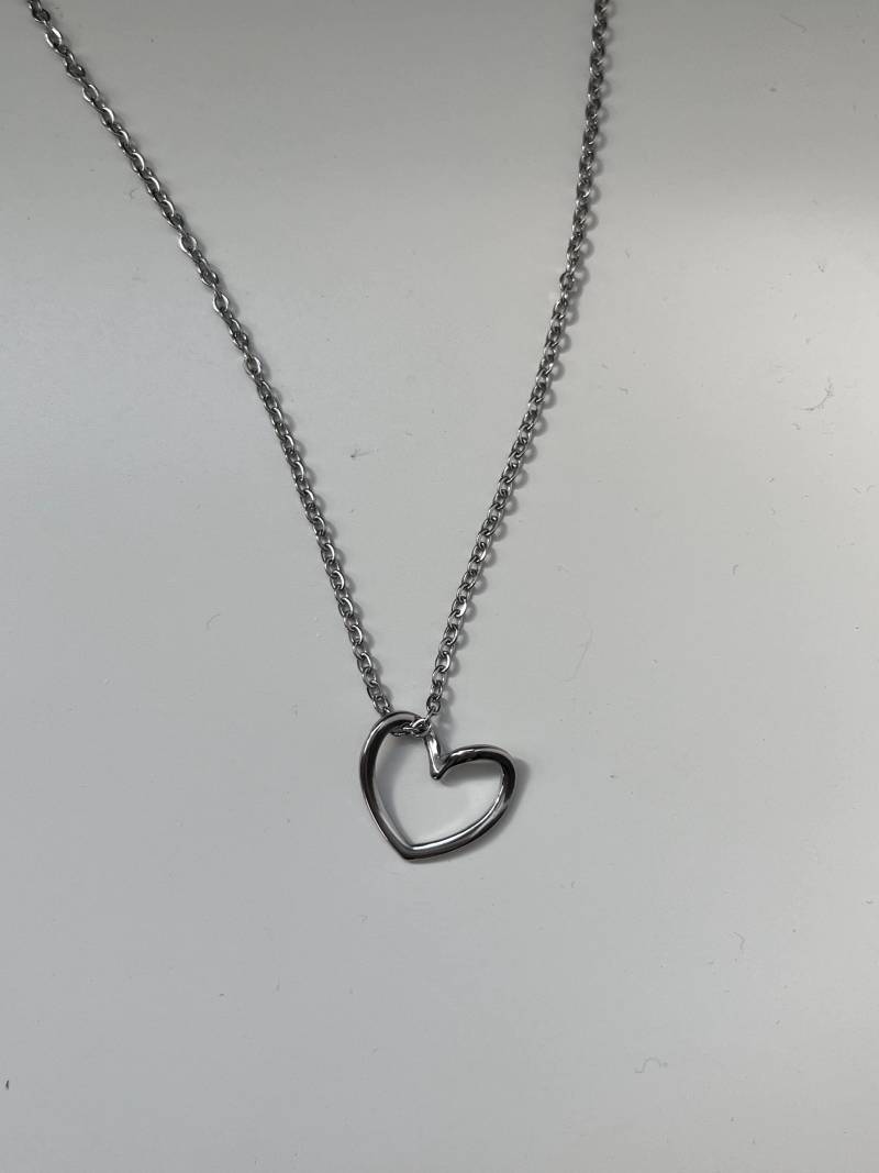 Kette Herz Organic Mit Gravur | Personalisierte Edelstahl Stainless Steel Engraving Initials Personalisiert Kettenarten von RingsbyLuu