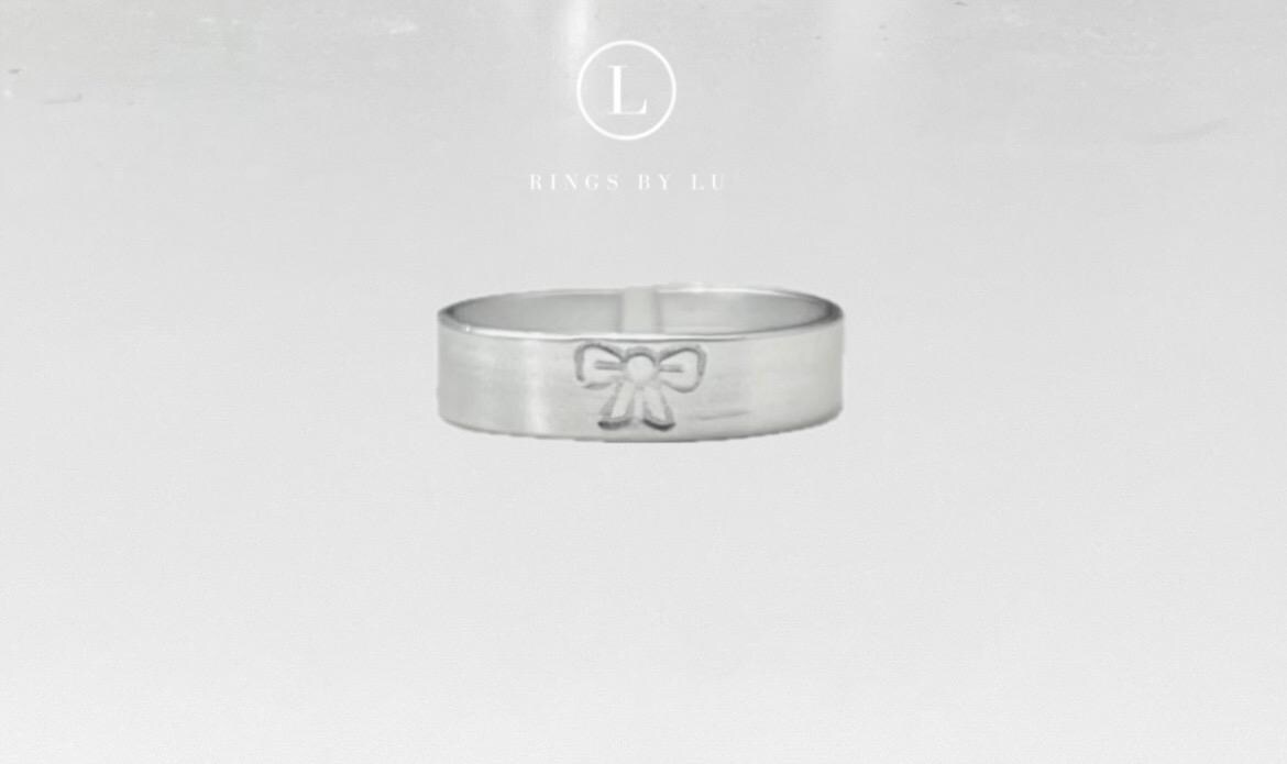 Personalisierter Gravur Ring Aus Aluminium - Verstellbarer Namensring, Geschenk Für Freundin, Partner, Jahrestag von RingsbyLuu