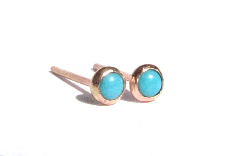 Natürliche Türkis 14K Solid Rose Gold Ohrstecker-Tiny Post Ohrringe-3 Mm-Türkis Ohrringe-Solide Ohrringe-stein Ohrringe-Made To Order von Ringsland