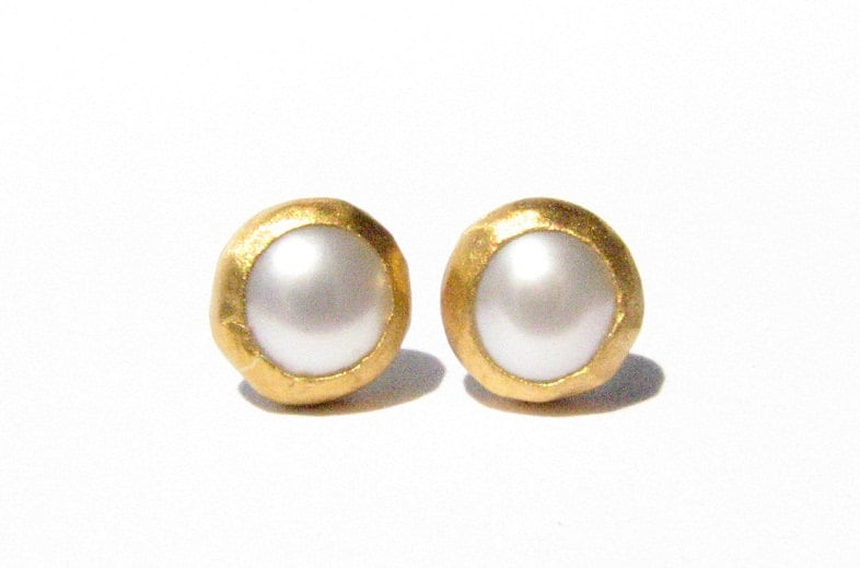 Perle Gold Ohrstecker-24K Solid Ohrringe-Post Ohrringe-stein Ohrringe-Gold Gold - Ohrstecker - Ohrringe - Made To Order von Ringsland