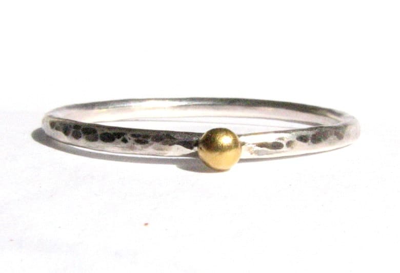Solider 24K Gold Und Silber Ring - Dünner Rustikaler Oxidierter Gelbgold Silberring Made To Order von Ringsland