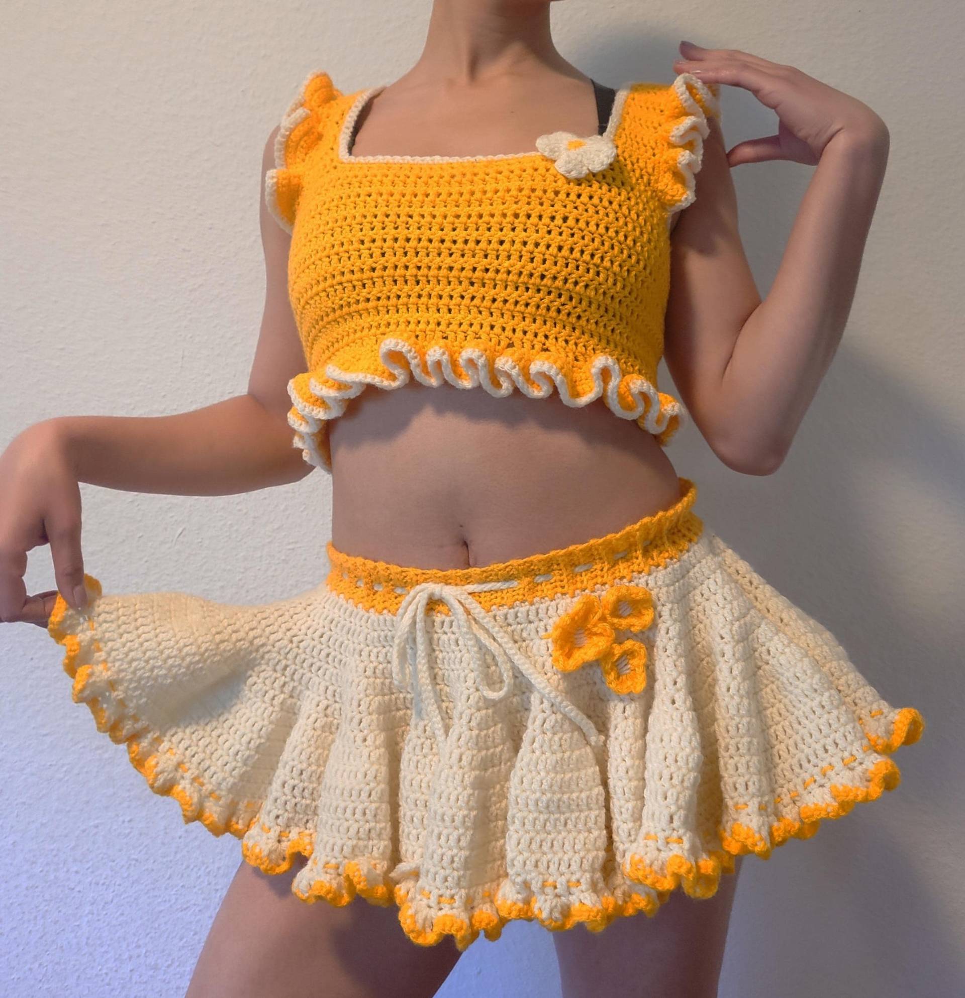 Blumen Top, Weiß | Teil Eines Sets von RiotCreationsCrochet