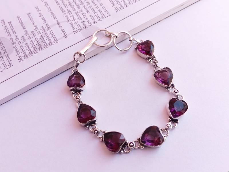 Herzförmiges Amethyst-statement-Armband, Einzigartiges Schlichtes Look-Armband, Amethyst-Bettelarmband, Amethystarmband von Rishijewelrycreation