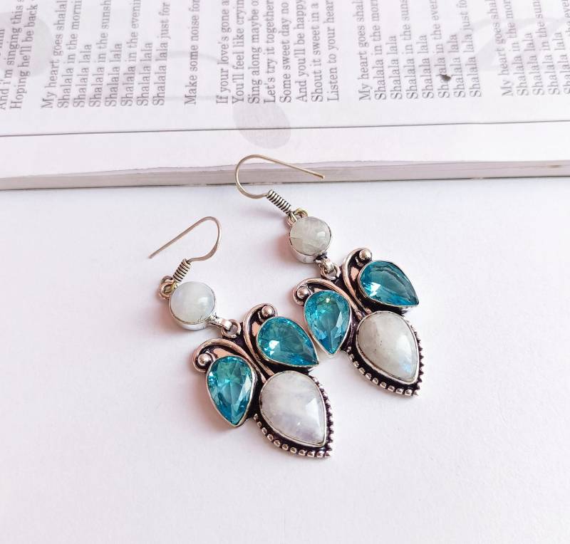 Natürlicher Mondstein, Blautopas Ohrringeohrringe Für Siesilber Mondstein Ohrringeedelstein Ohrringeschmetterling Ohrringe von Rishijewelrycreation
