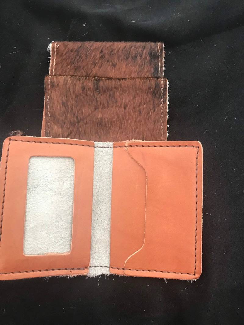 Haar Auf Verstecken Front Pocket Wallet von RisingStarForgeUS