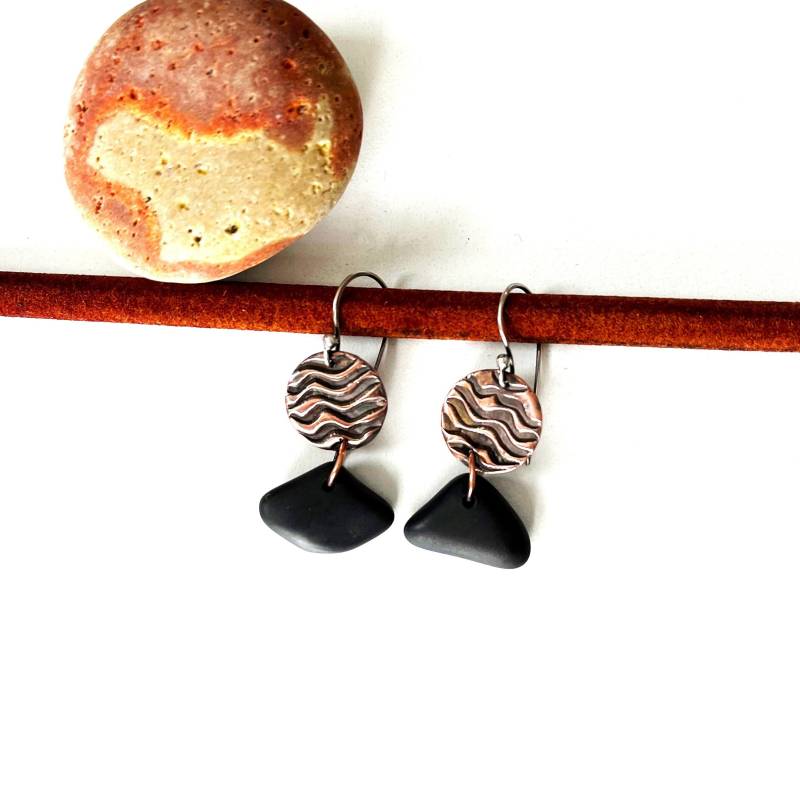 Strand Ohrringe Natürliche Kieselstein Schmuck Oxidiertes Kupfer Ohrhänger Oberer See Steine Rustikale Handwerker Bio Strand Ohrringe Natürliche Kieselstein Schmuck Oxidiertes Kupfer Ohrhänger Oberer See Steine Rustikale Handwerker Bio von RisingSunStudio