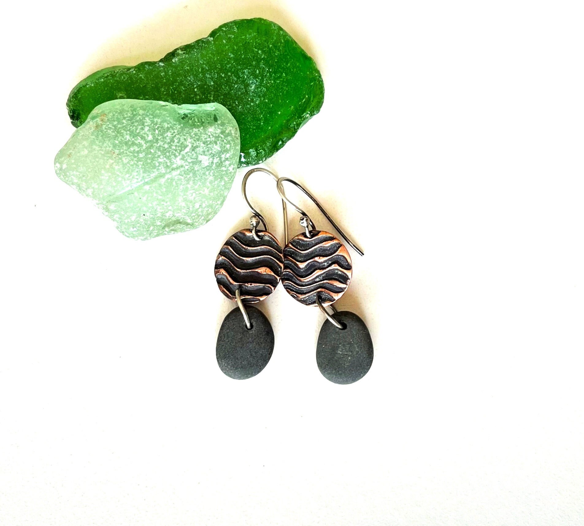 Strand Stein Baumeln Ohrringe, Boho Stil, Kupfer Lake Superior Fluss Rock Rustikaler Schmuck, Einzigartige Bio Zen Hippie Ohrringe Strand Stein Baumeln Ohrringe, Boho Stil, Kupfer Lake Superior Fluss Rock Rustikaler Schmuck, Einzigartige Bio Zen Hippie Ohrringe von RisingSunStudio