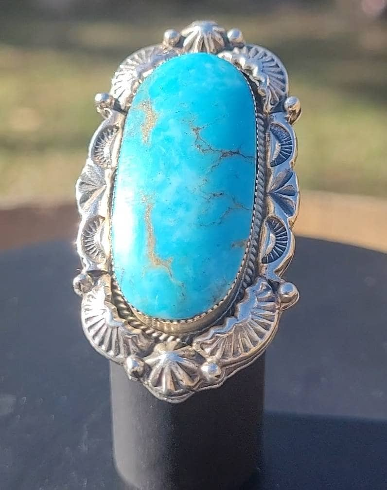 Moderner Morenci Ring von RisingThunderJewelry